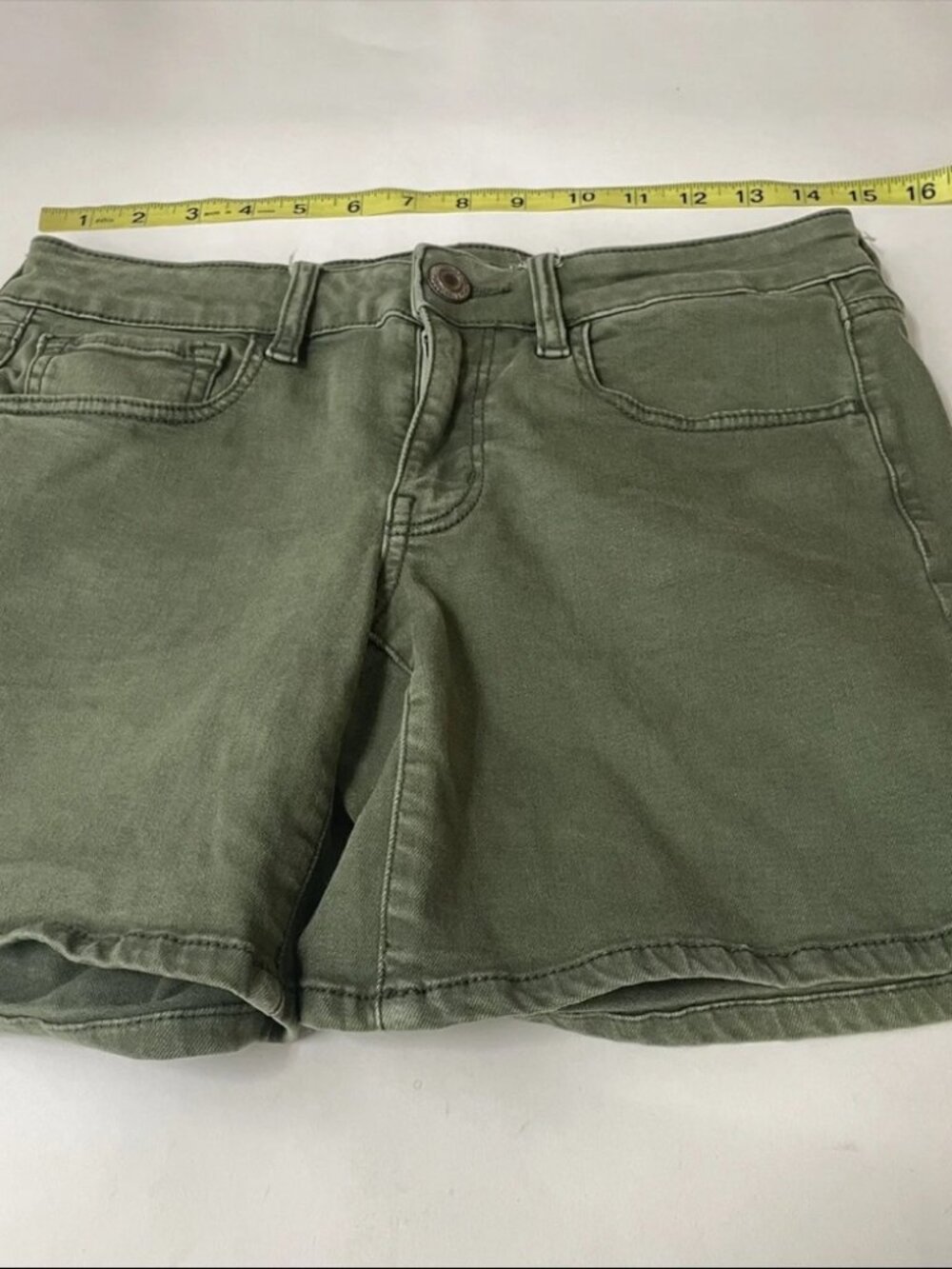 American Eagle Womens Jean Midi Short Shorts Size 6 Solid Green Stretch #0296 - Picture 2 of 6